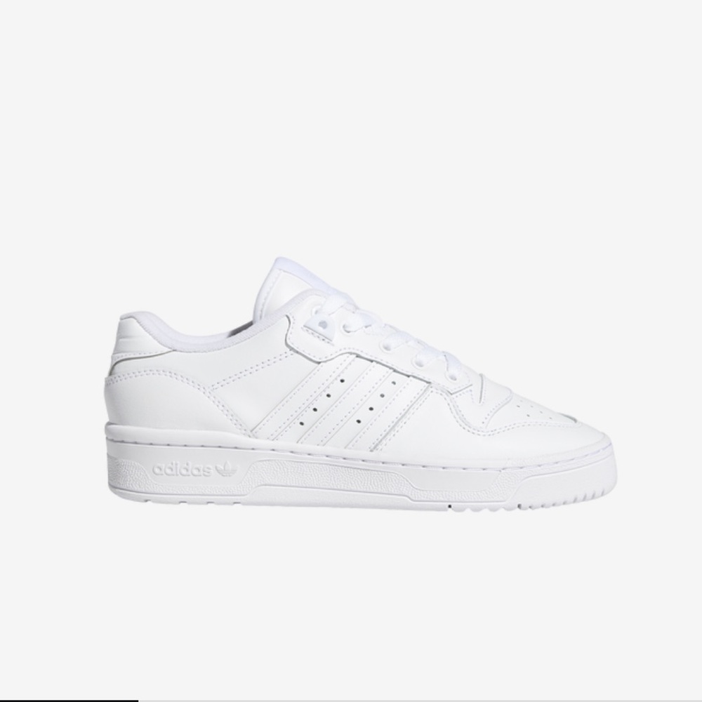 Adidas rivalry low size 6
